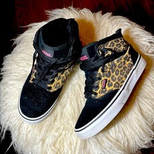 Vans Off the Wall US Missy size 3 Leopard Print High tops!
